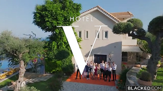 Agatha é uma hóspede gostosa