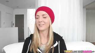 Uma jovem Karla dá gostoso