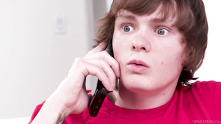 Step Mom Send Our Sex Video To My GF While I Fuck Her - Lauren Phillips