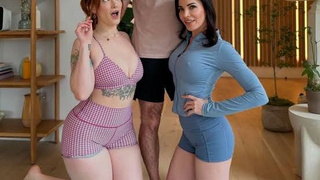 Mi madrastra y su mejor amiga de la universidad cumplen fantasía de un trío conmigo Z72