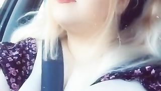 Sweet bbw play with tits and pussy while drive
