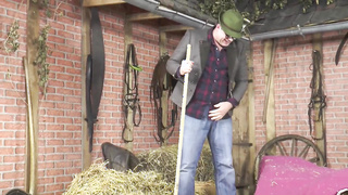 Sexy Susi seduces farmer