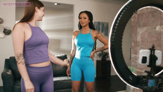 madre e hija heciendo ejercicio