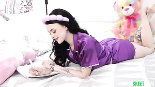 Her First Sex - Roxie Miller (21.06.2025) rq