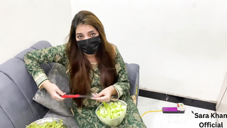 Sara khan Twitter full 14 video