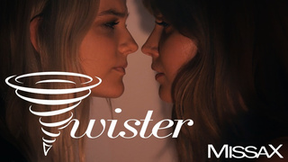 Twister – Brianne Blu, Kenna James, Mona Wales