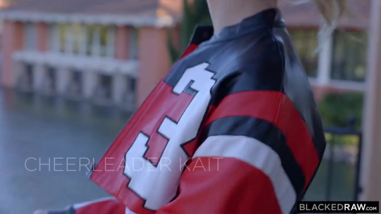 Cheerleader Kait & Dwayne Foxx