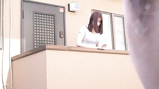 [LULU-387] My overly nice, sensitive, big-breasted wife had her breasts crushed in a hug by the hung