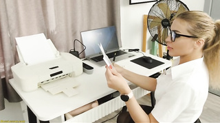 Crazy Vika - Vika Gets Boss Cock (30.04.2025) rq