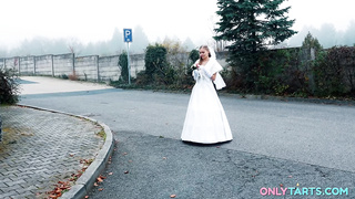 The Bride Will Be Late - Fibi Euro