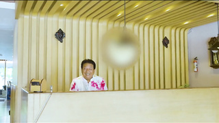 Do.Not.Disturb S01E01