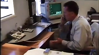 Enana pelirroja patinadora