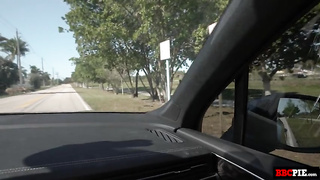 Daisy Fox - Pick Up And Massage XXX