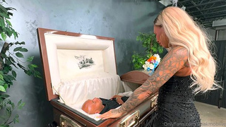 Kona Jade - Widow Fucks BBC In Fornt of Dead Husband (NEW)