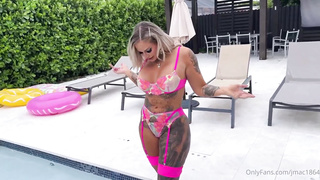 Stephanie Love - Cheating With Pool Boy (NEW)