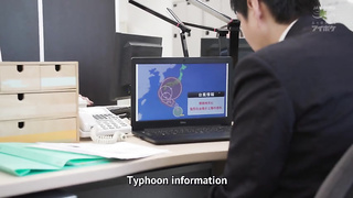 [IPX-675] (English subbed) On a business trip, she is suddenly sharing a room with a virgin subordin