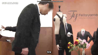 Female Employees Blowjob Cum Swallowing Suit Is A Popular Shop Mothers Clothes Father