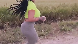 Yiny Leon - Getting Fucked And Creampied In The Car rq