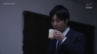 [IPZZ-668] Stuck sharing a room with a senior like a little sister due to record-breaking rain on a 2 video