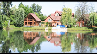 Melanie Hicks - Mom Keeps Getting The Wrong Room - 28min