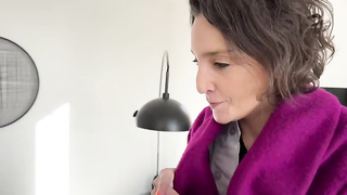 Lena - Loves taking care of her patients (16.08.2025) rq