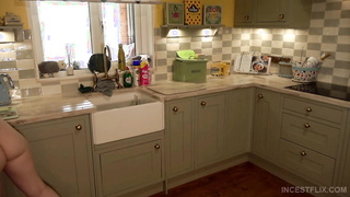 Sydney porn - Mommy Is A Nudist - 28min