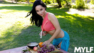 Crystal  xxx – Picnic And A Hard Dick