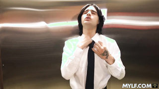 Vanessa Cage - Milf Stucked in Lift