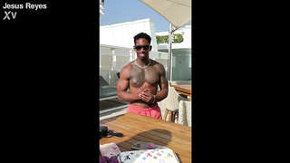 Dos rubias muy guarras se llevan una BBC al hotel para que le revienten el cono rq