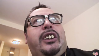 Torbe pilladas creampie jovencita Rusa