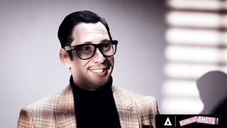 Britney Keade TRANS Showgirl 2 video